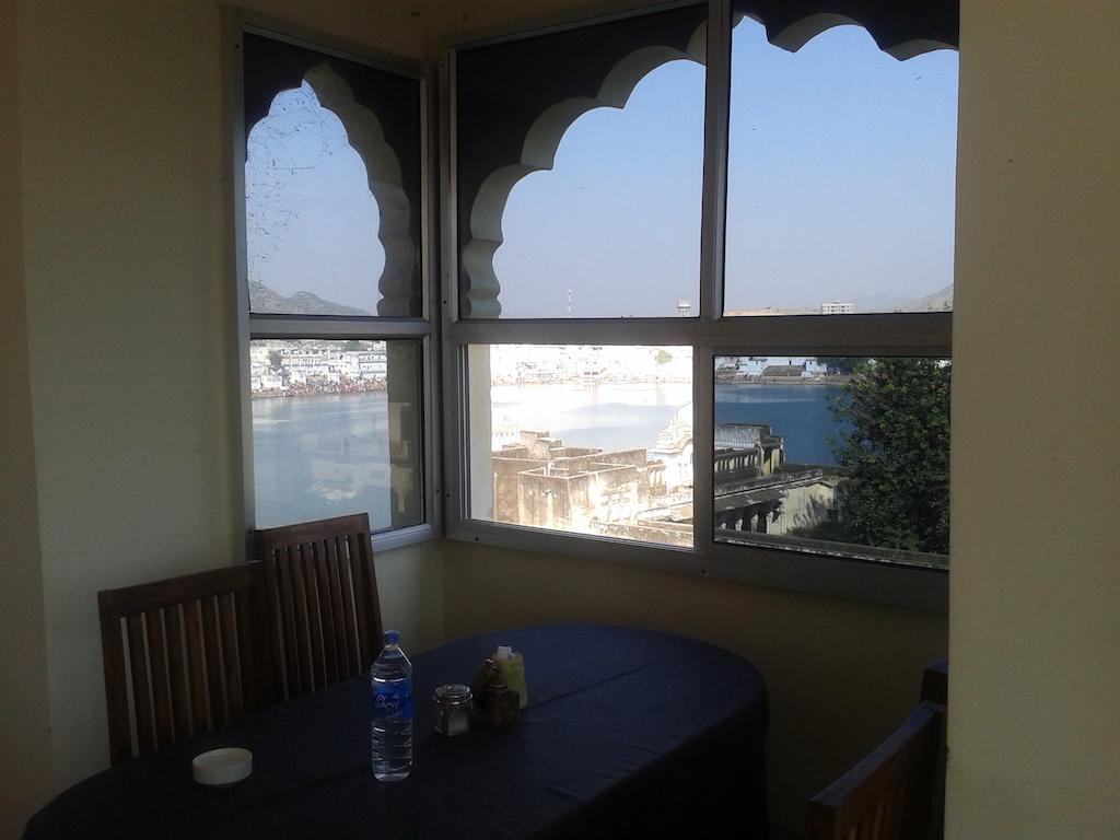 Pushkar Lake Palace Esterno foto